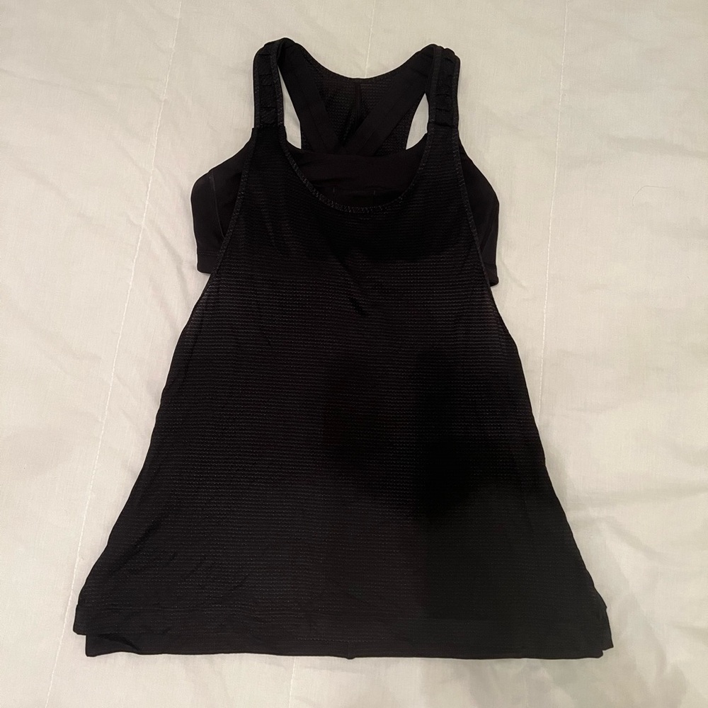 Lululemon tank size 8